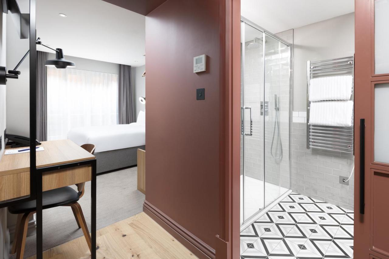 55 By Le Mirage Londres